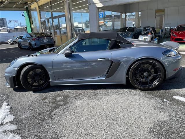 2024 Porsche 718 SPYDER 缩略图 19