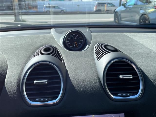 2024 Porsche 718 SPYDER 缩略图 14