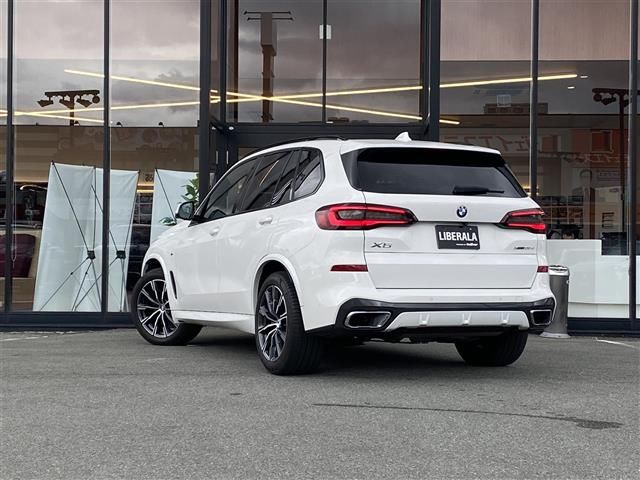 2021 BMW X5 照片 2