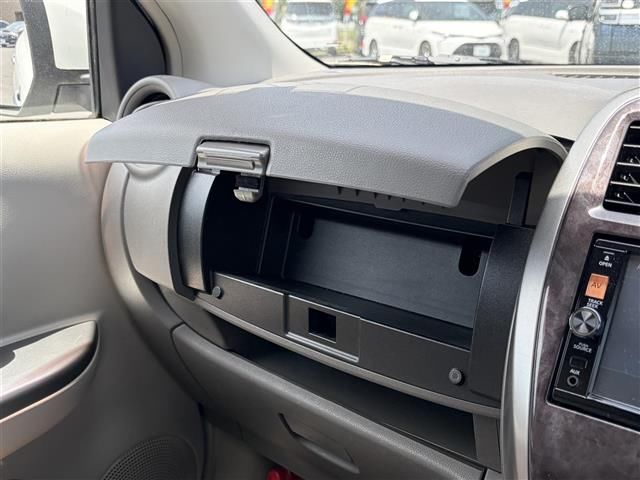 2015 Nissan MARCH 缩略图 21