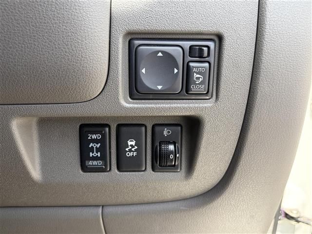 2015 Nissan MARCH 缩略图 12