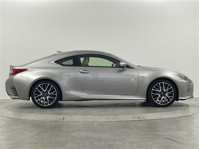2016 Lexus RC photo 3