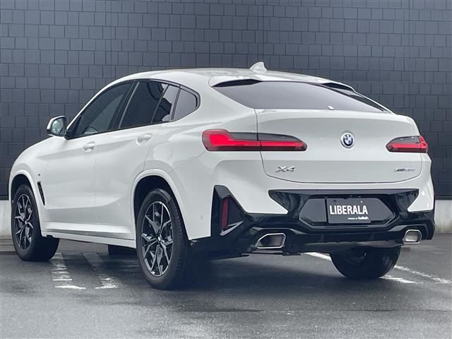 صورة 2 لـ 2023 BMW X4