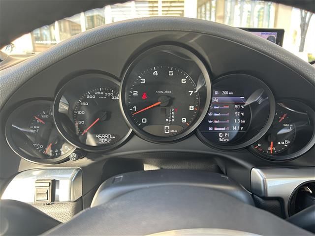 صورة مصغرة 24 لـ 2015 Porsche 911