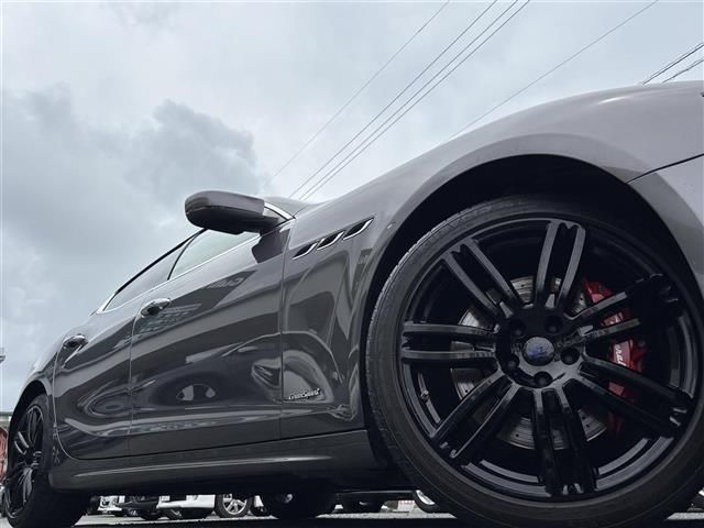 2019 Maserati GRAN SPORT thumbnail 11