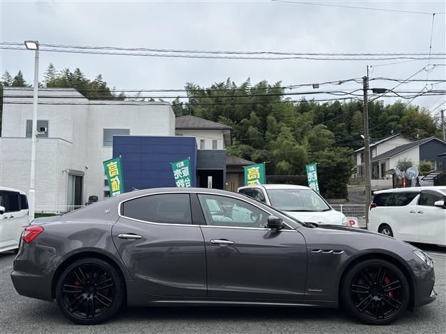 2019 Maserati GRAN SPORT thumbnail 10