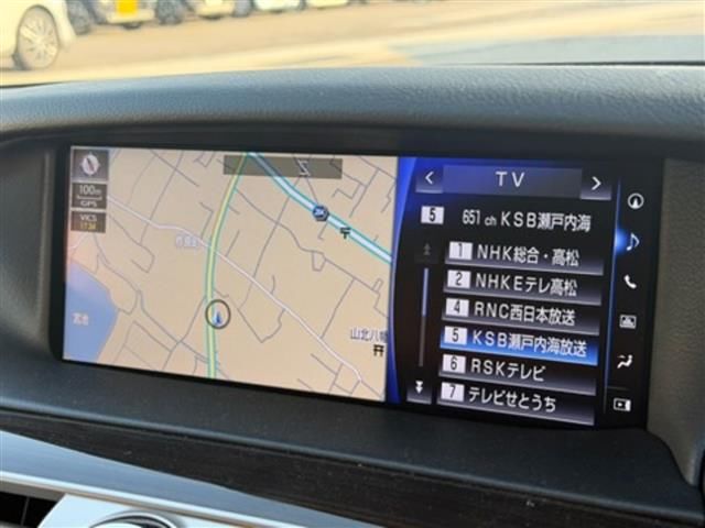 2016 Lexus LS photo 6