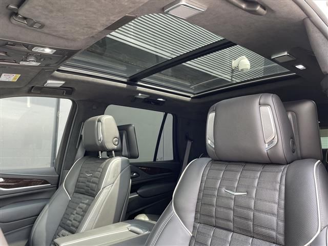2023 Cadillac ESCALADE — миниатюра 10