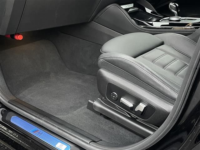 صورة مصغرة 17 لـ 2023 BMW X4