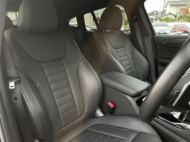 صورة مصغرة 11 لـ 2023 BMW X4