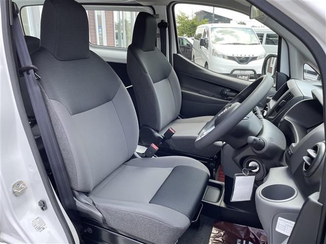 2026 Nissan NV200VANETTE WAGON 照片 12