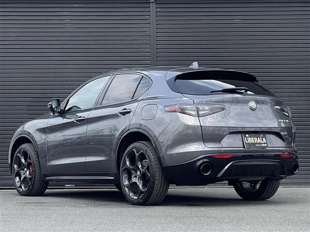 2023 ALFA Romeo STELVIO 缩略图 2