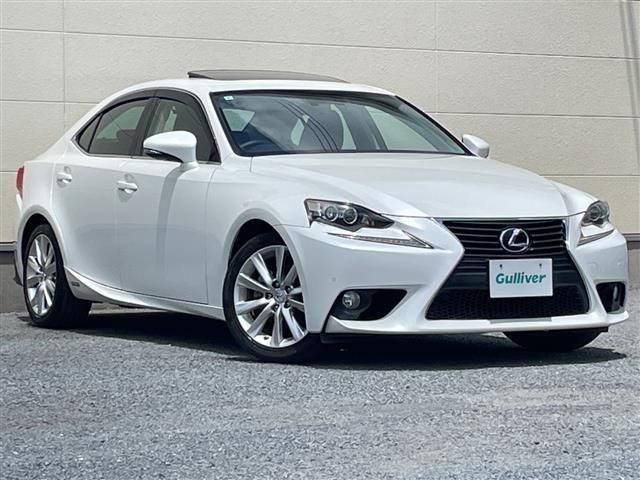 2013 Lexus IS photo 1
