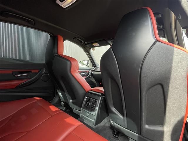 صورة مصغرة 13 لـ 2017 BMW M3