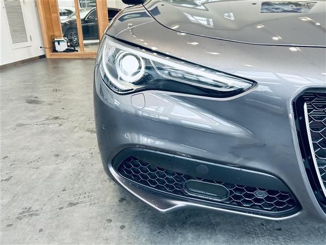 2023 ALFA Romeo STELVIO — миниатюра 3