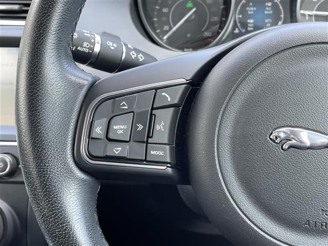 صورة مصغرة 12 لـ 2018 Jaguar E-PACE
