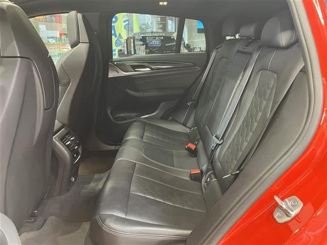 صورة مصغرة 24 لـ 2019 BMW X4 M