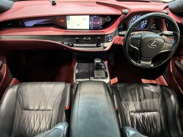 2019 Lexus LS photo 3
