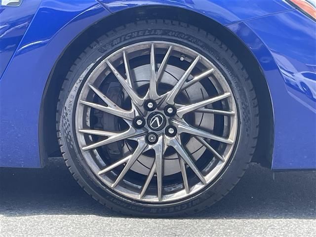 2015 Lexus RC F — миниатюра 16