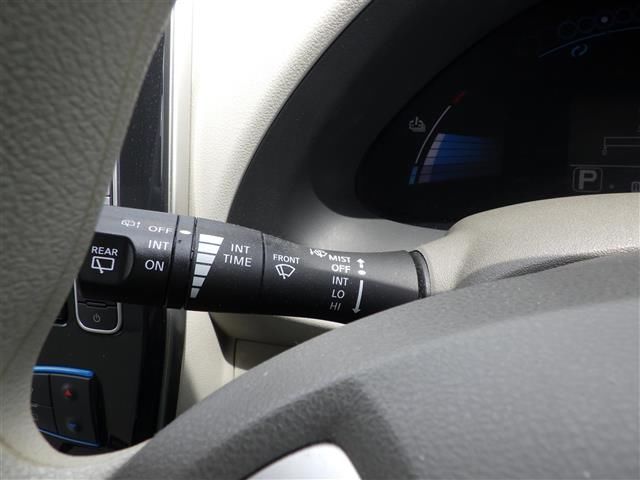 2011 Nissan LEAF — миниатюра 18