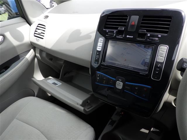 2011 Nissan LEAF — миниатюра 11