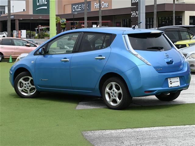 2011 Nissan LEAF — миниатюра 2