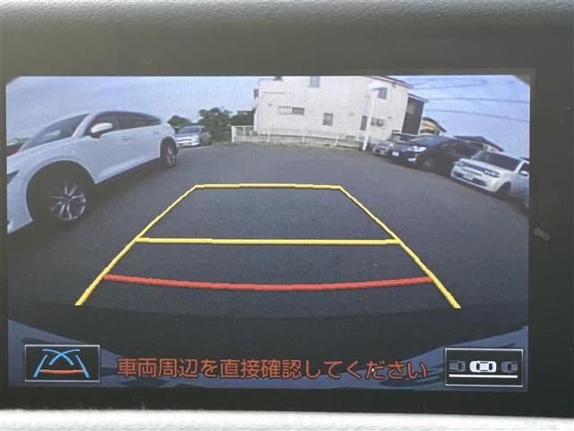 2016 Lexus IS photo 6