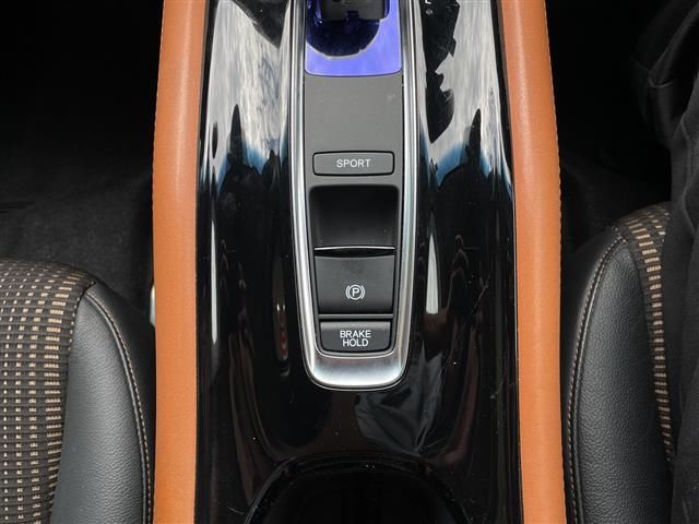 2016 Honda VEZEL — миниатюра 19