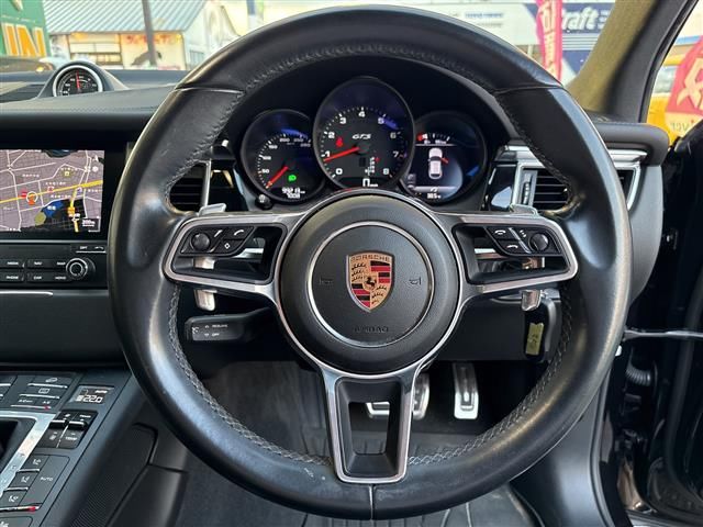 2016 Porsche MACAN 缩略图 21