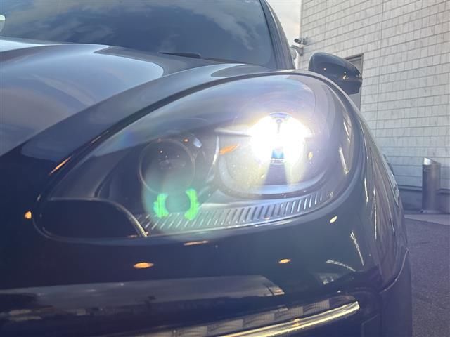 2016 Porsche MACAN 缩略图 8