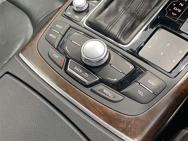 صورة مصغرة 21 لـ 2011 AUDI QUATTRO