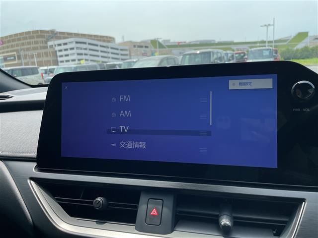 2023 Lexus UX photo 8