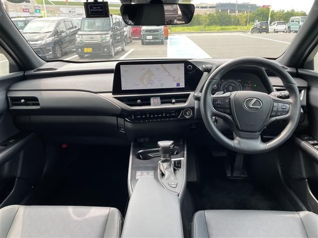 2023 Lexus UX photo 5