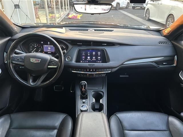 2021 Cadillac XT4 照片 3