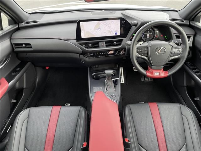 2023 Lexus UX photo 3