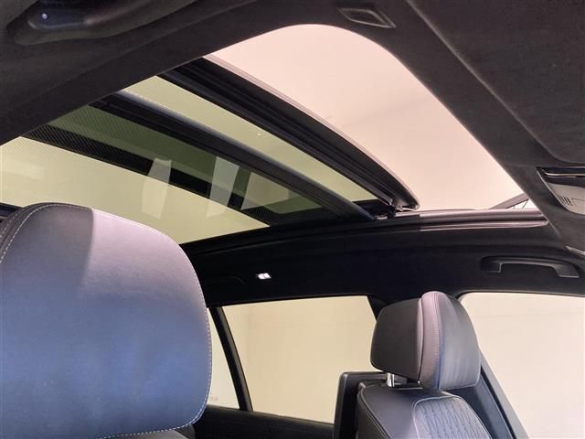 2022 BMW X7 — миниатюра 11