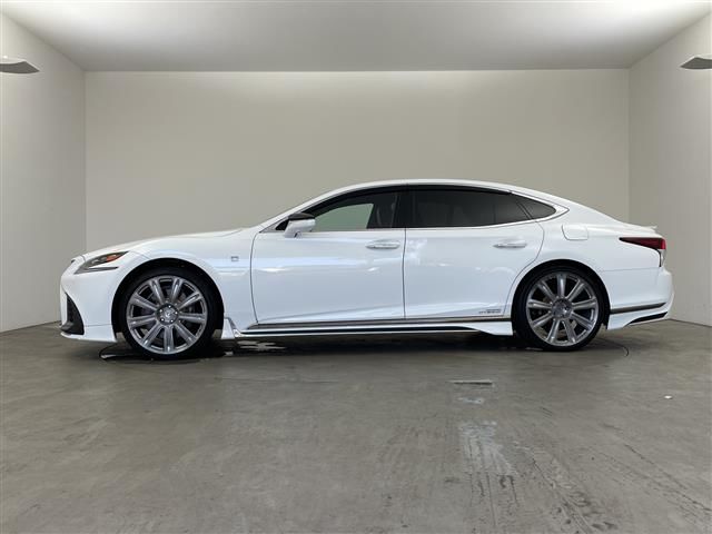 2018 Lexus LS photo 9