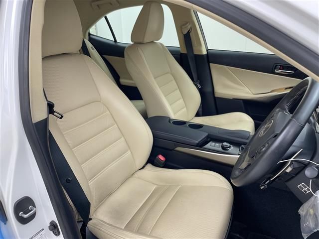صورة مصغرة 24 لـ 2013 Lexus IS