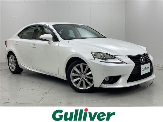 2013 Lexus IS photo 1