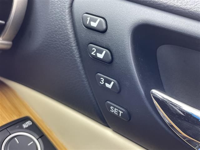 صورة مصغرة 11 لـ 2013 Lexus IS