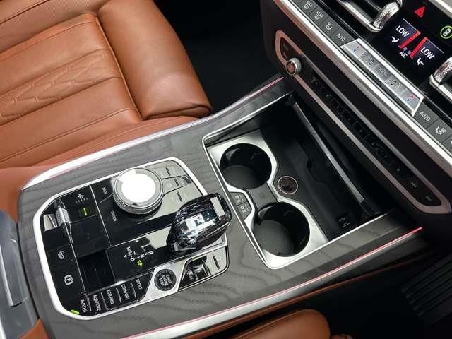 2020 BMW X7 缩略图 12