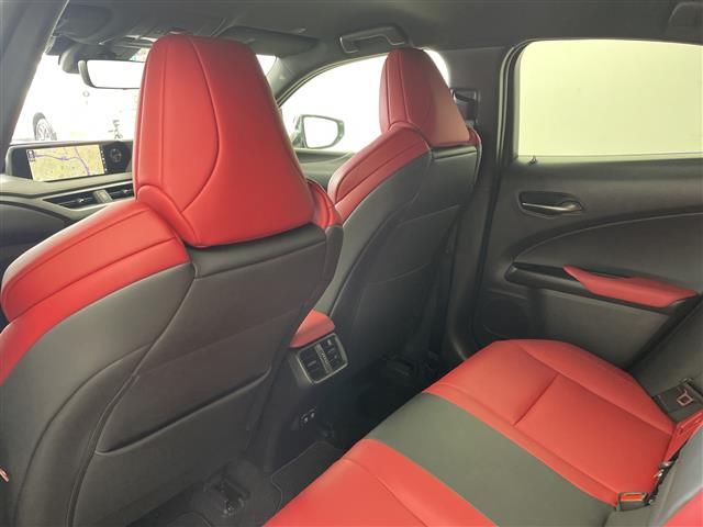 صورة مصغرة 17 لـ 2018 Lexus UX
