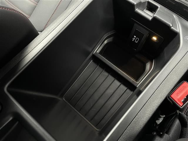 2022 BMW X4 — миниатюра 24