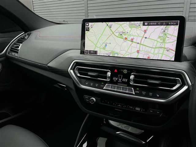 2022 BMW X4 — миниатюра 17