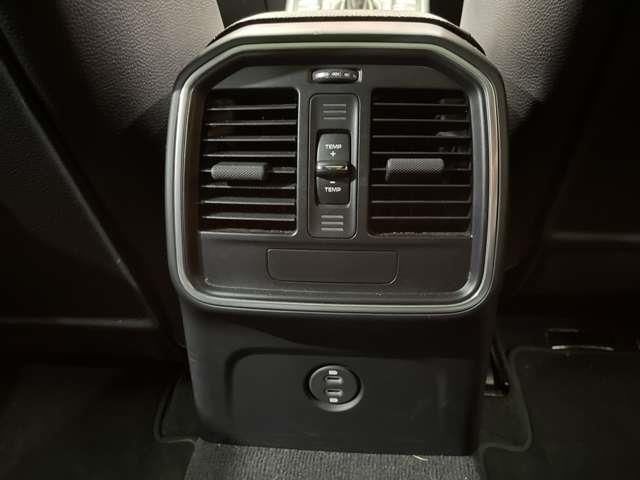 صورة مصغرة 22 لـ 2019 Porsche MACAN