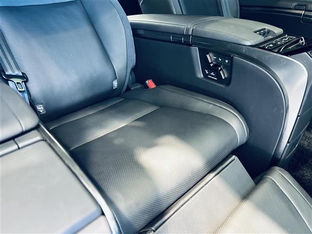 صورة مصغرة 19 لـ 2024 Lexus LM