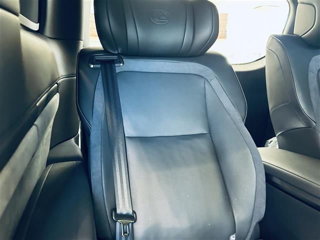 صورة مصغرة 18 لـ 2024 Lexus LM