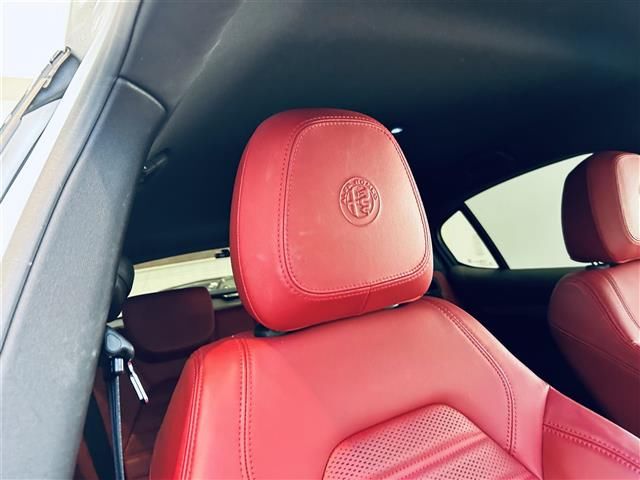 2022 ALFA Romeo STELVIO 缩略图 24