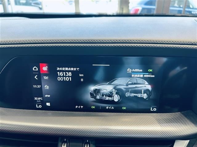 2022 ALFA Romeo STELVIO 照片 8