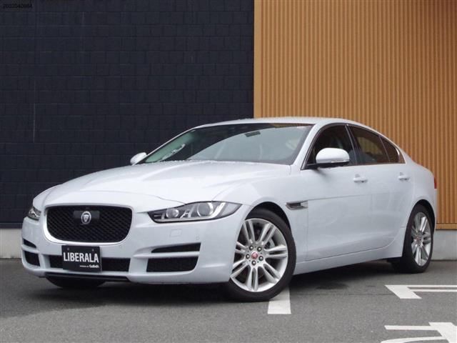 2015 Jaguar XE — фото 1